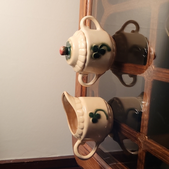 Vintage McCoy Brushed Creamer and Sugar Bowl - Picture 4 of 9